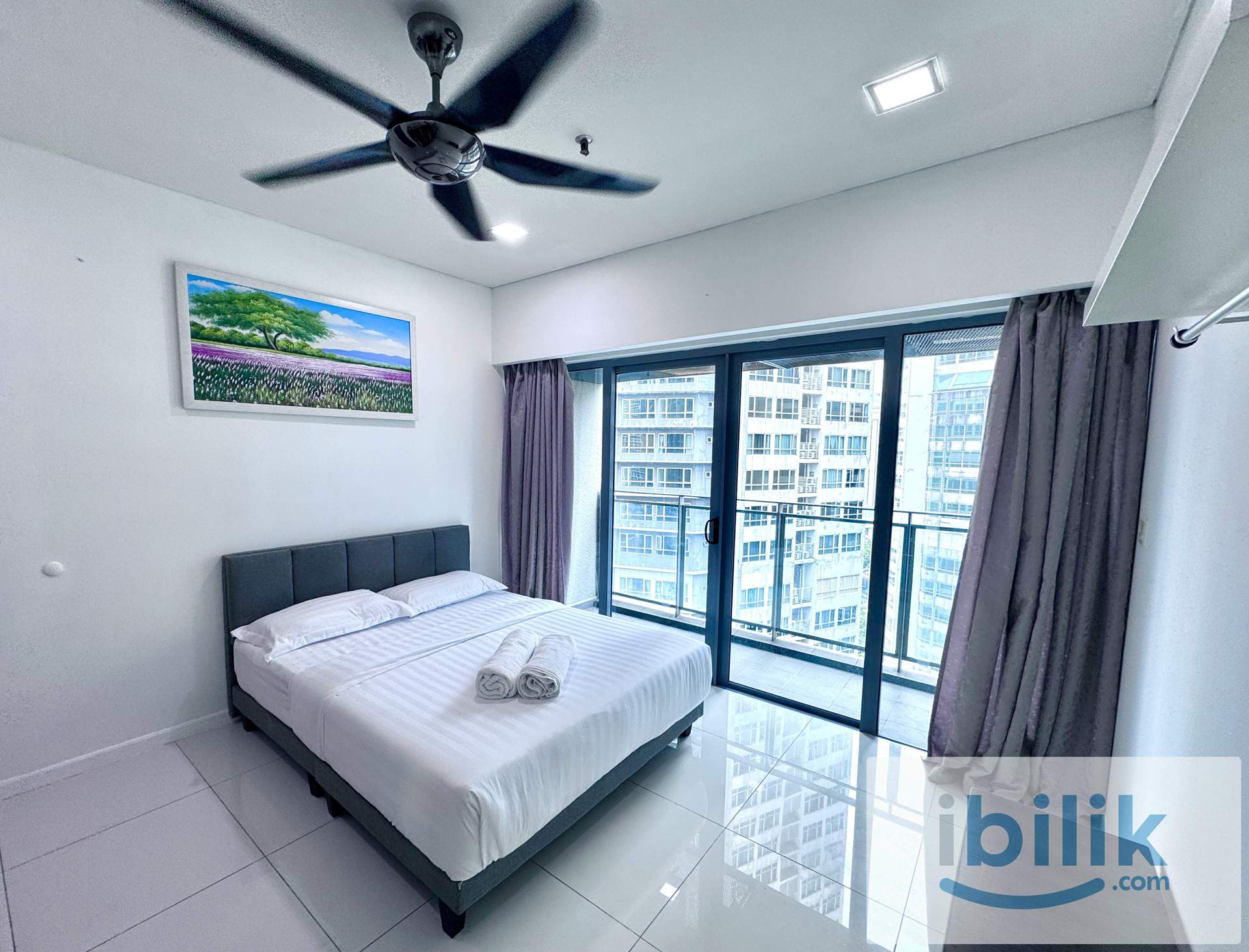 3 bedroom unit at Klcc  - Image 4