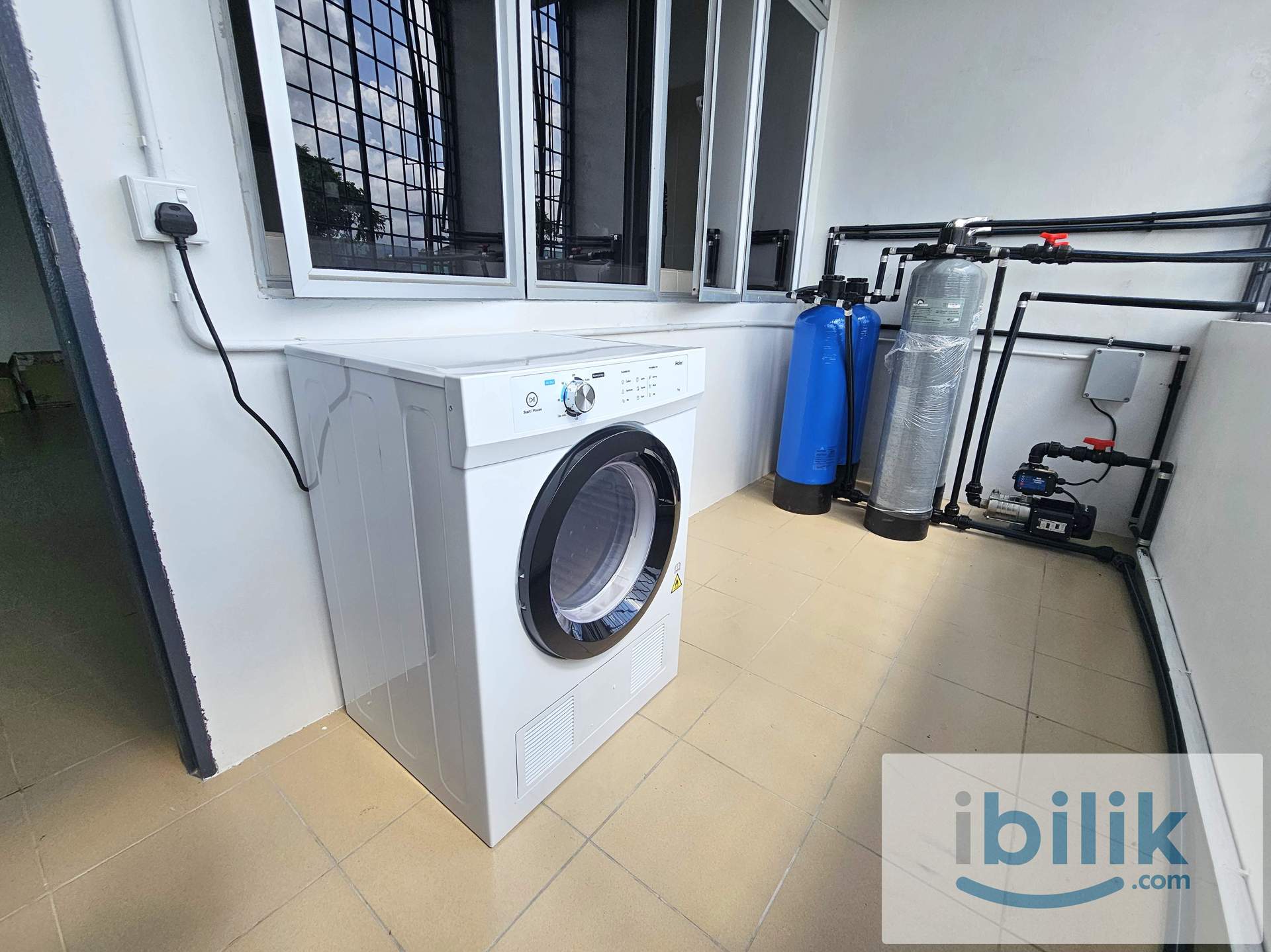 Newly Renovated Room 232B near ICOM Square, Hock Lee Centre & Crown Tower - with Private Bathroom - Image 6
