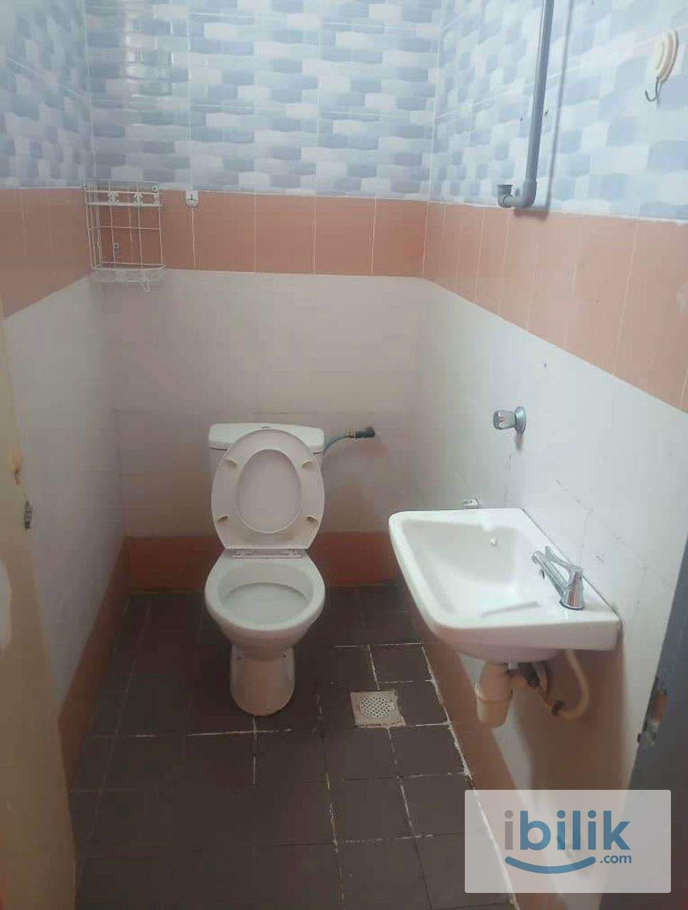Ground Floor Mentari Court Blok G Facing Swimming Pool - Image 10