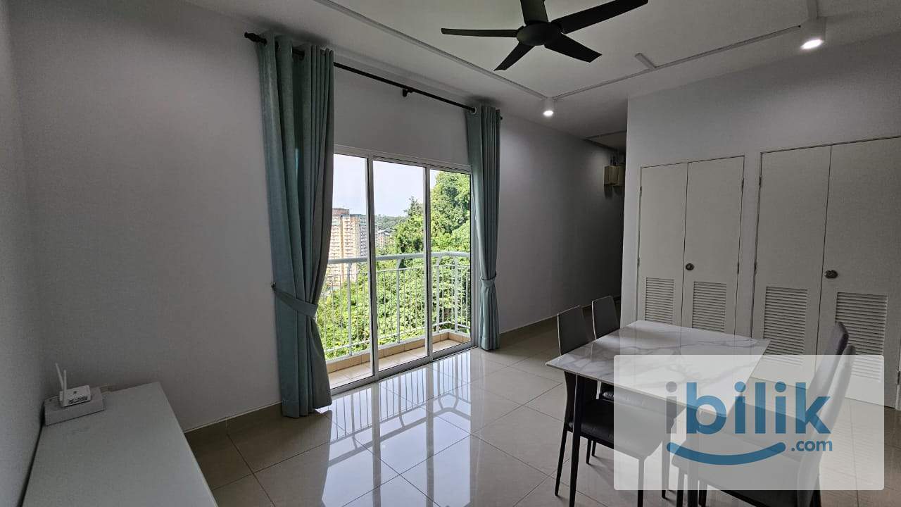[FEMALE ONLY] Balcony Bedroom with HALAL ONLY kitchen [FREE WIFI & CLEANING]   - Image 1