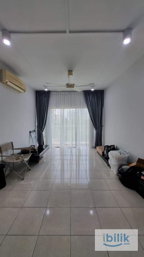[FEMALE ONLY] Bedroom with HALAL ONLY kitchen [FREE WIFI & CLEANING] - Image 4