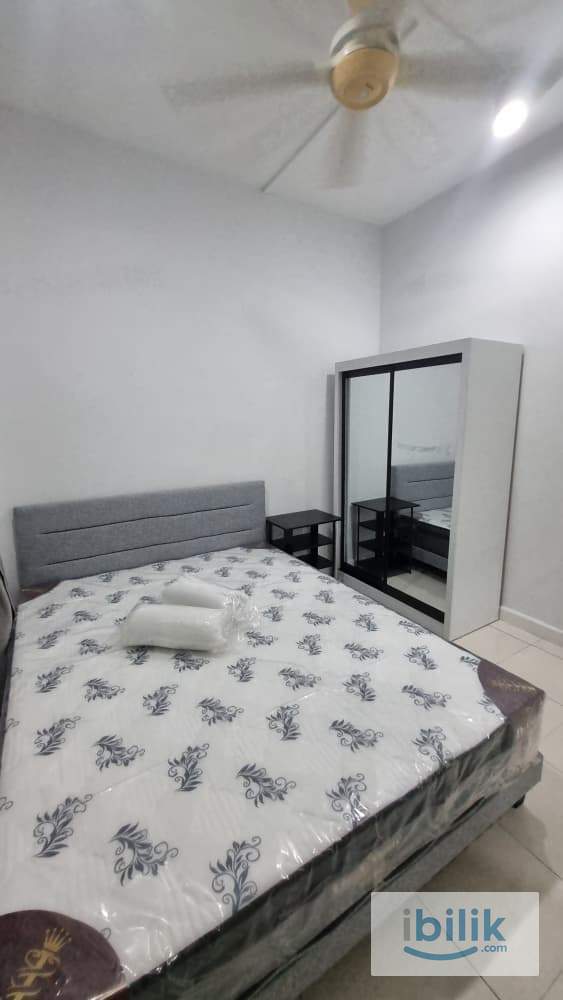 [FEMALE ONLY] Bedroom with HALAL ONLY kitchen [FREE WIFI & CLEANING] - Image 7