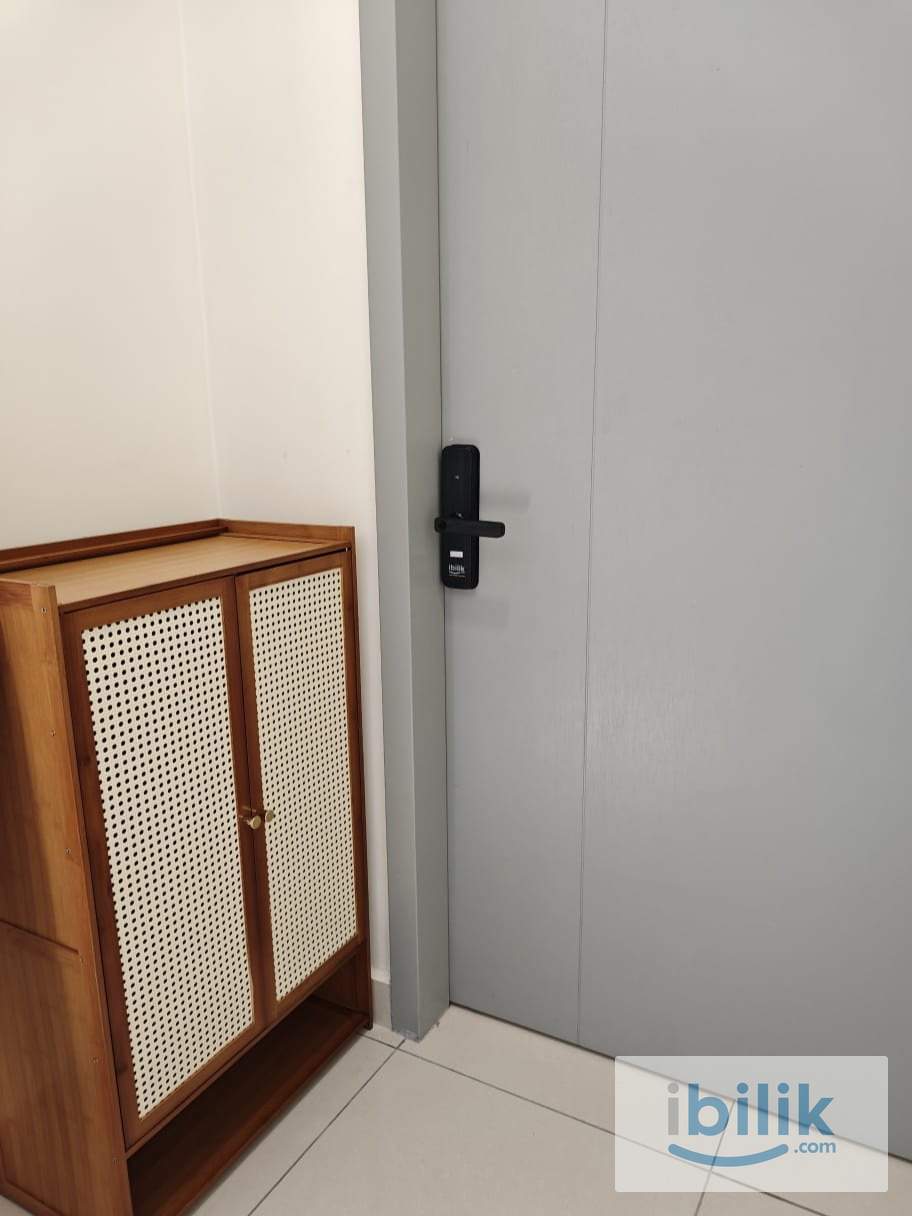 Master Room - Image 3