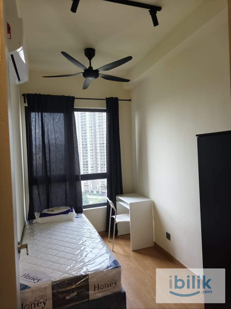Single Room - Image 1