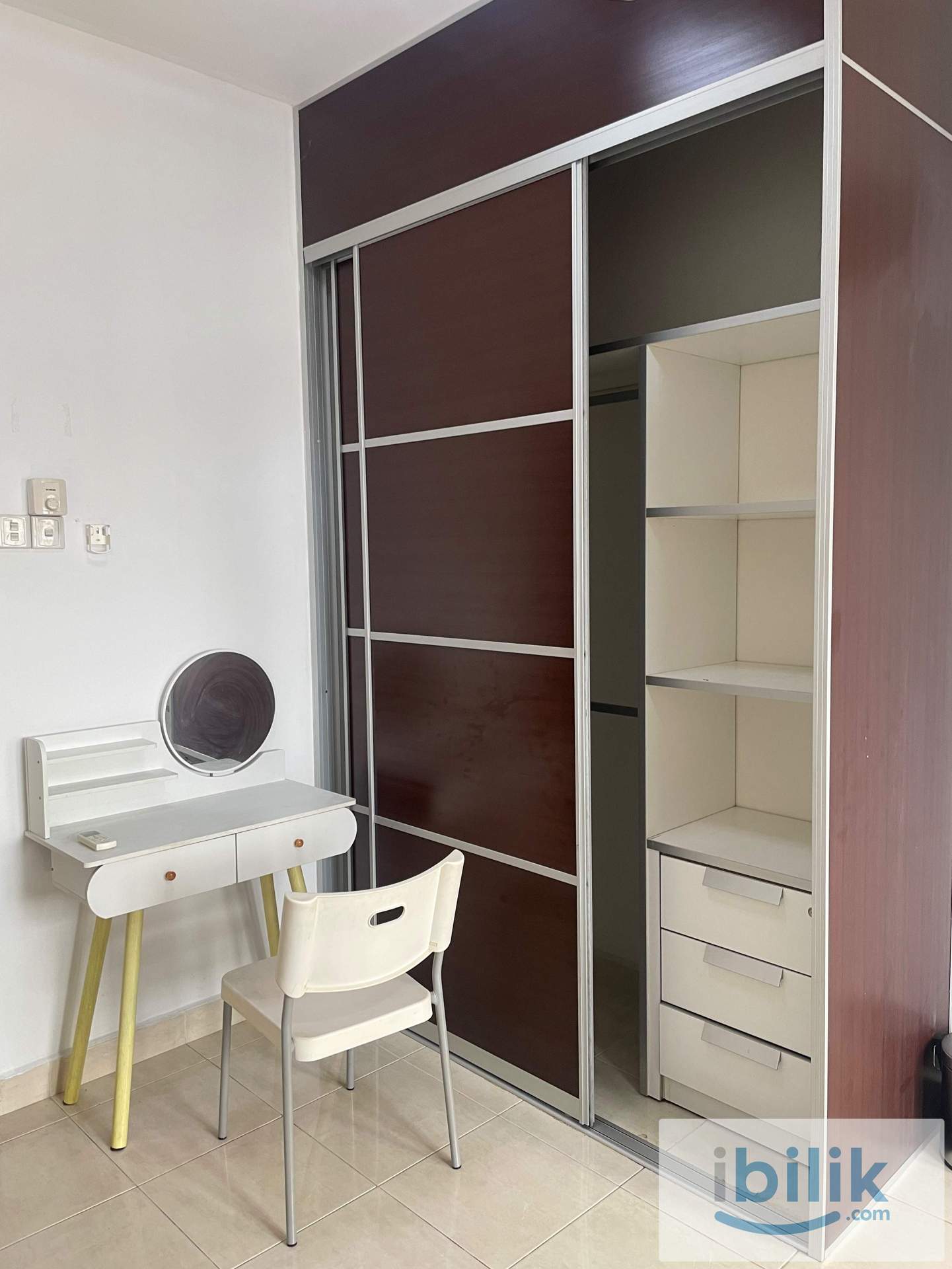 Middle room with private bathroom [RM850] - SUBLET - Image 2