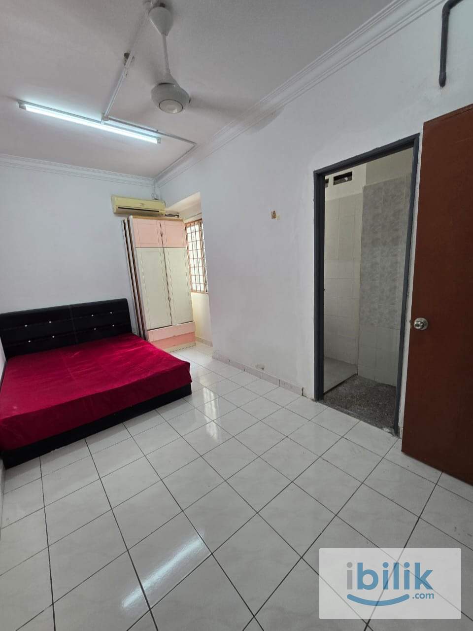 Cozy Medium Room for Rent @ Sungai Chua, Kajang - Image 1