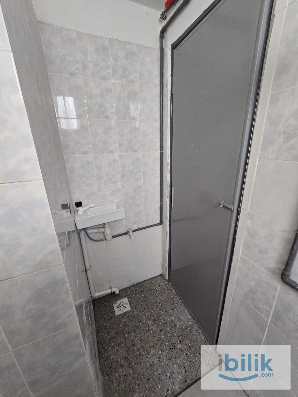 Cozy Medium Room for Rent @ Sungai Chua, Kajang - Image 5