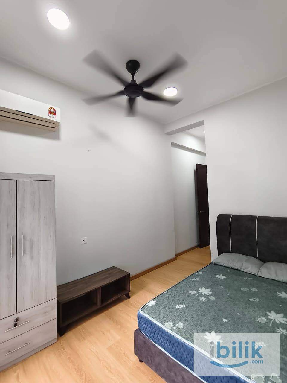 Master room - Image 7