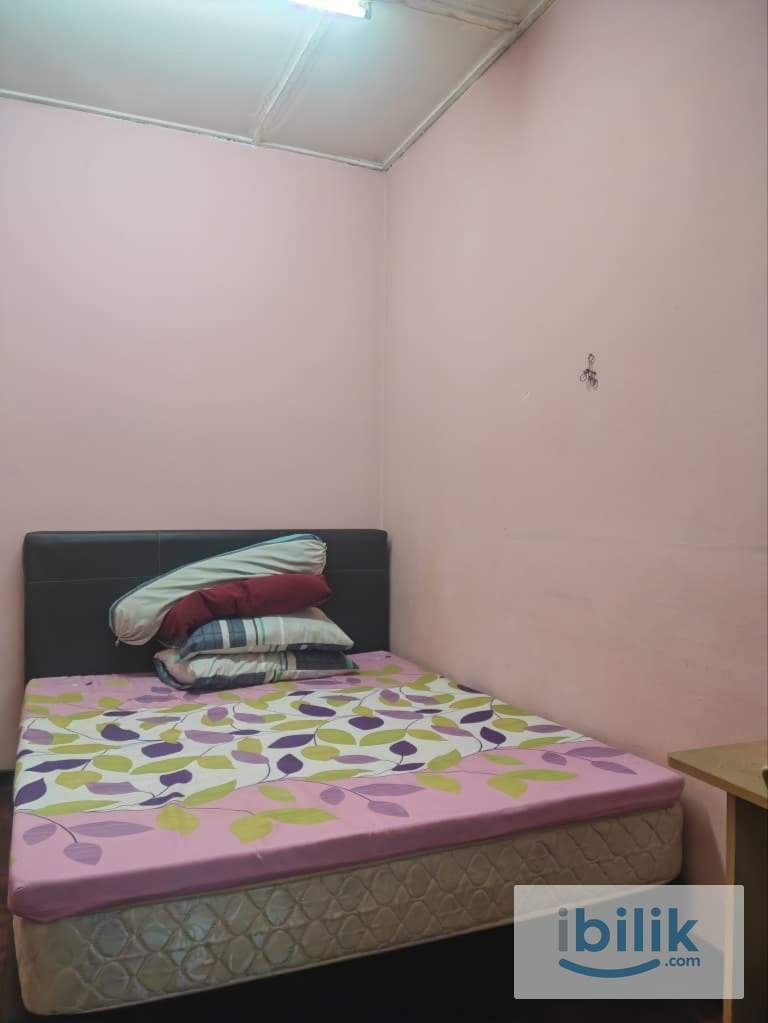 Taman Bukit Serdang Seri Kembangan Room for Rent - Image 2