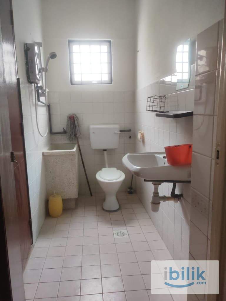 Taman Bukit Serdang Seri Kembangan Room for Rent - Image 5