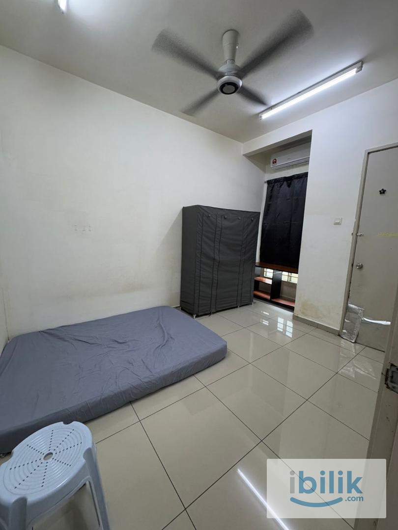 PJ SS1 Middle Room Landed house for Rent  - Image 1