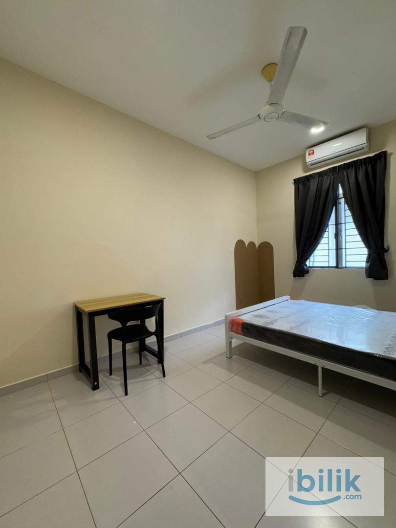 🏠✨ Middle Room for Rent at SS1 ✨🏠 - Image 5