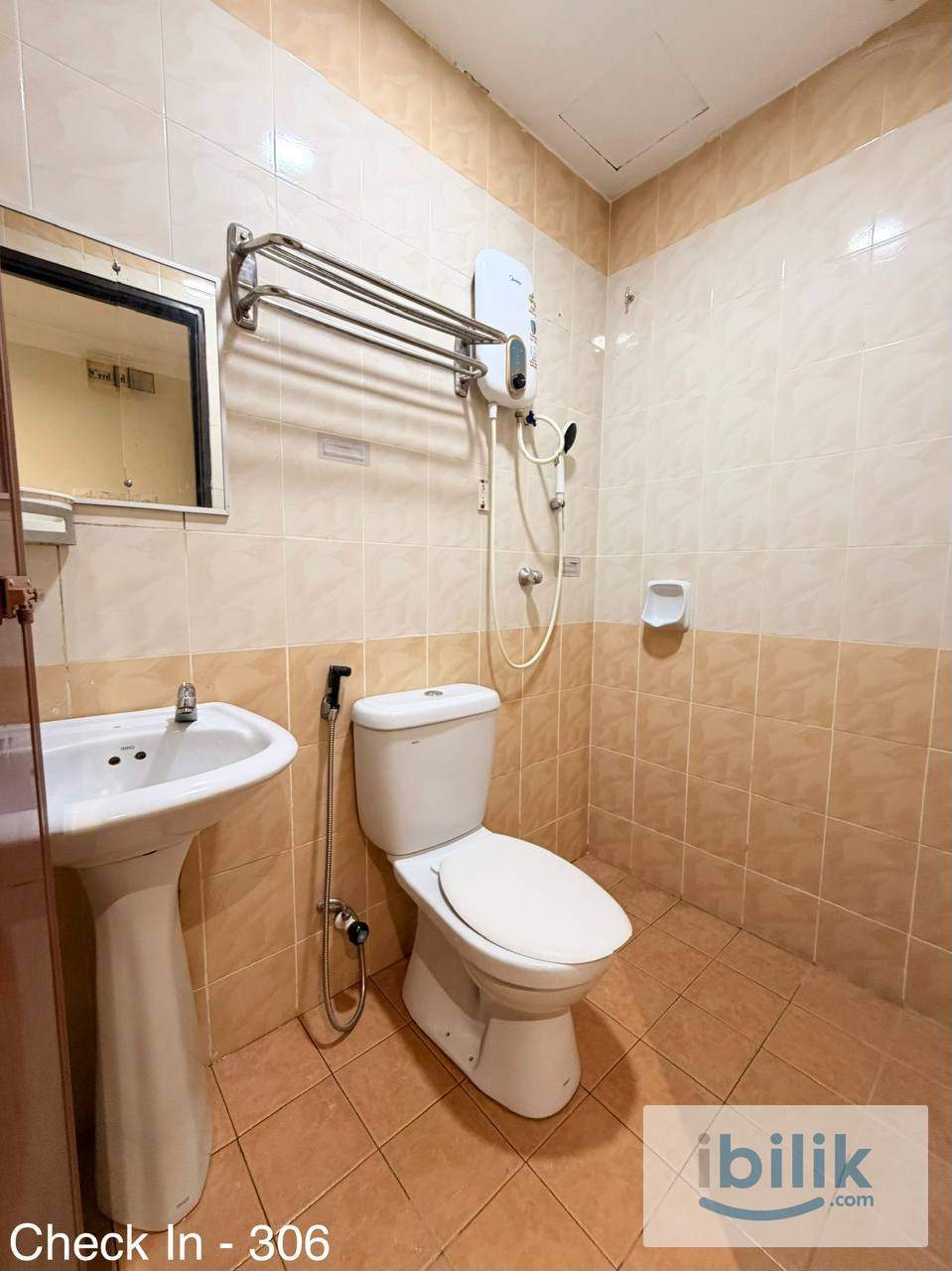 🛏️✨ Cozy  Double Single Room @ Check In Hotel Co-Living ✨🛏️ 📍 KL City Centre Location - Image 2