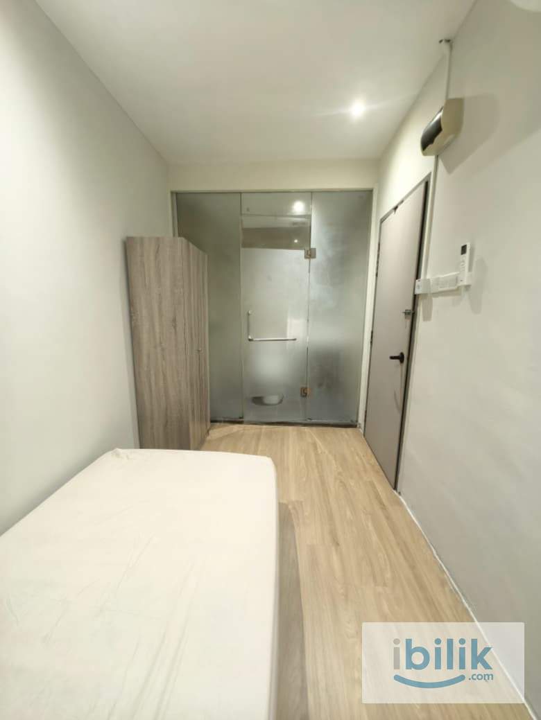 ［Zero Deposit 🔥🔥] Petaling Street Single Room(Self Bathroom) | Fully Furnished | Near LRT | Wifi And Aircond Available - Image 2