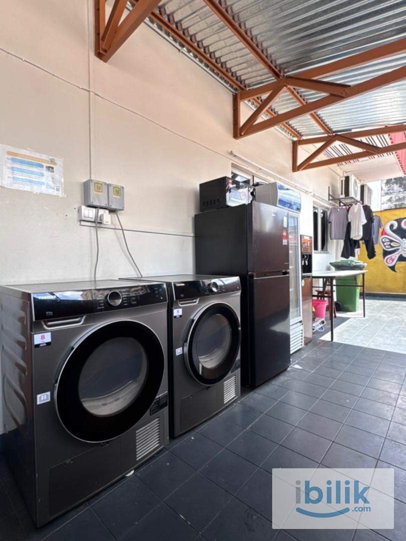 ［Zero Deposit 🔥🔥] Jalan Petaling Medium Room | Fully Furnished | Near LRT | Wifi And Aircond Available - Image 4