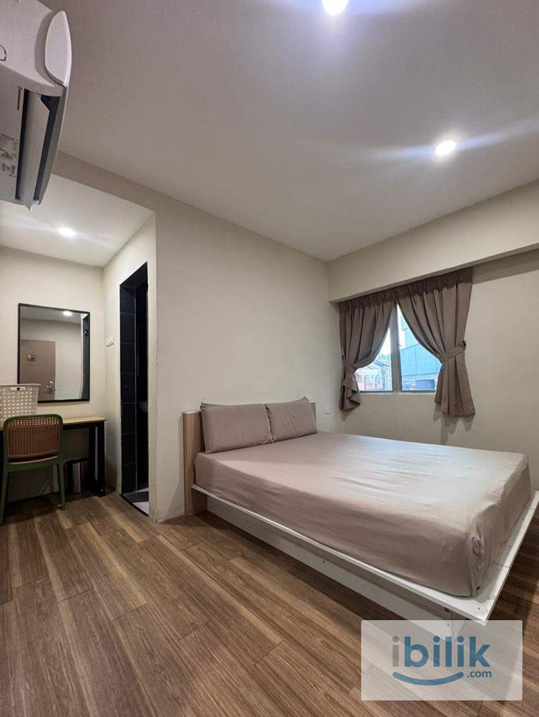 ［Zero Deposit 🔥🔥] Klang Middle Room | Fully Furnished | Near LRT | Wifi And Aircond Available - Image 1