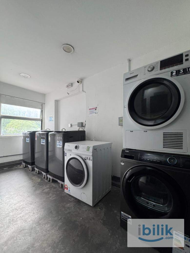 ［Zero Deposit 🔥🔥] Kota Kemuning Single Room | Fully Furnished | Near LRT | Move in immediately ✔ - Image 1