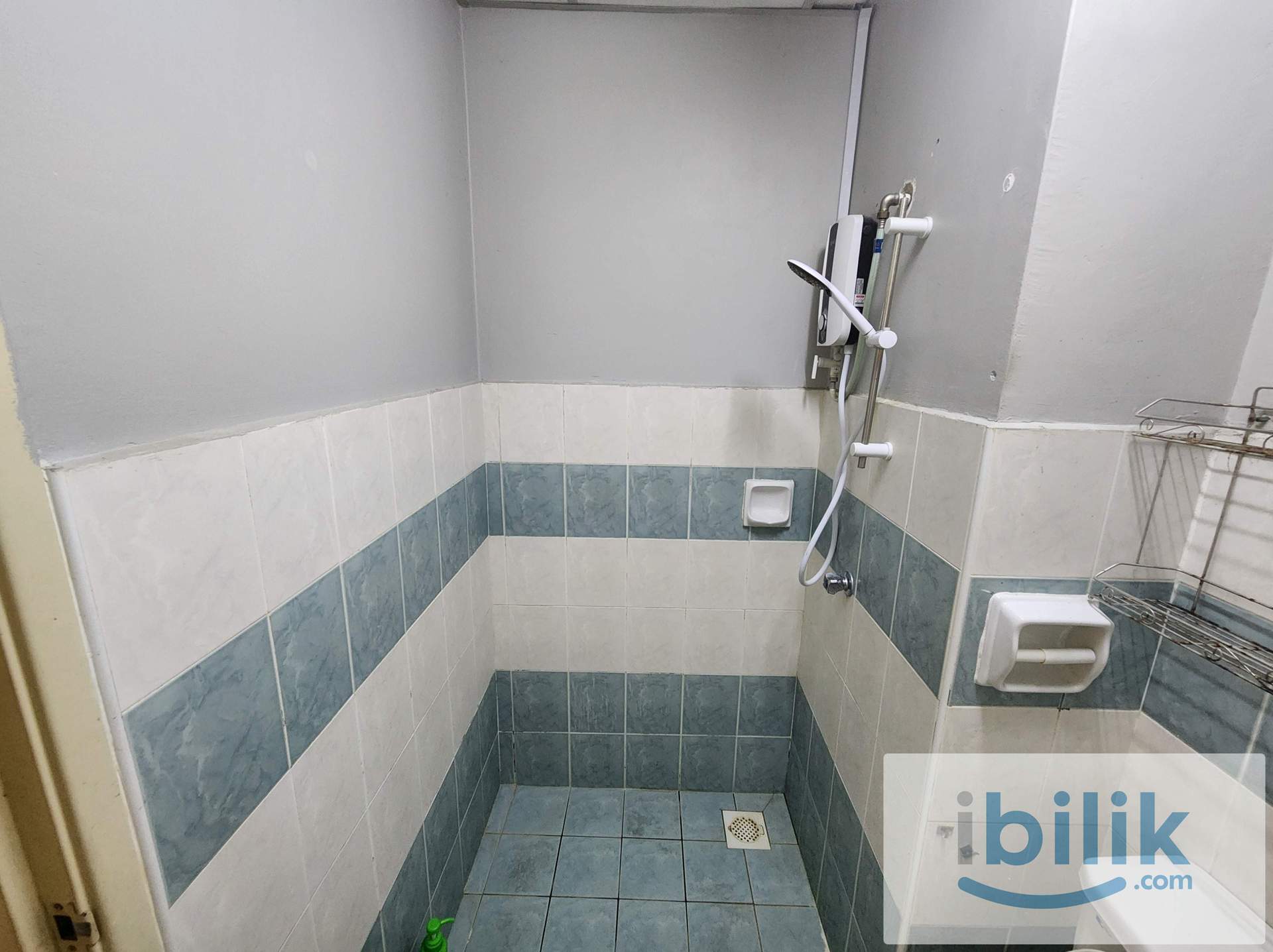 Medium room for rent - Image 6