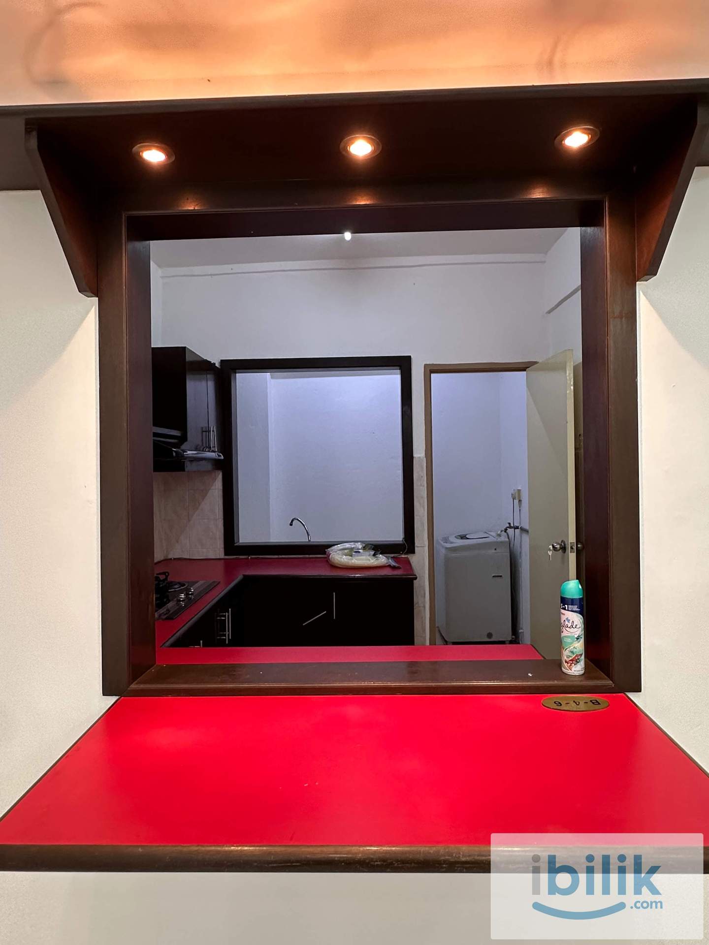 Master Bedroom with Aircond and furniture - Image 9