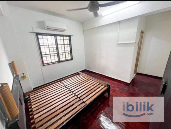 MASTER BEDROOM - Image 3