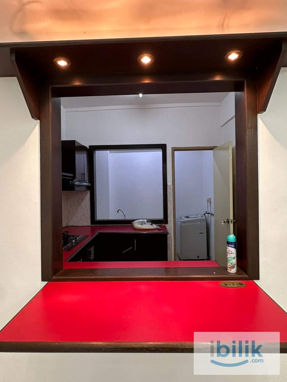 Middle Room - Image 5