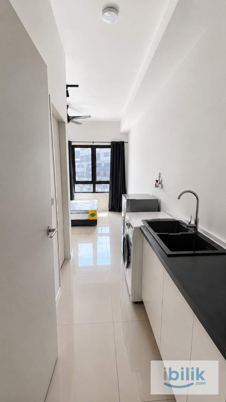 studio for female only  - Image 1