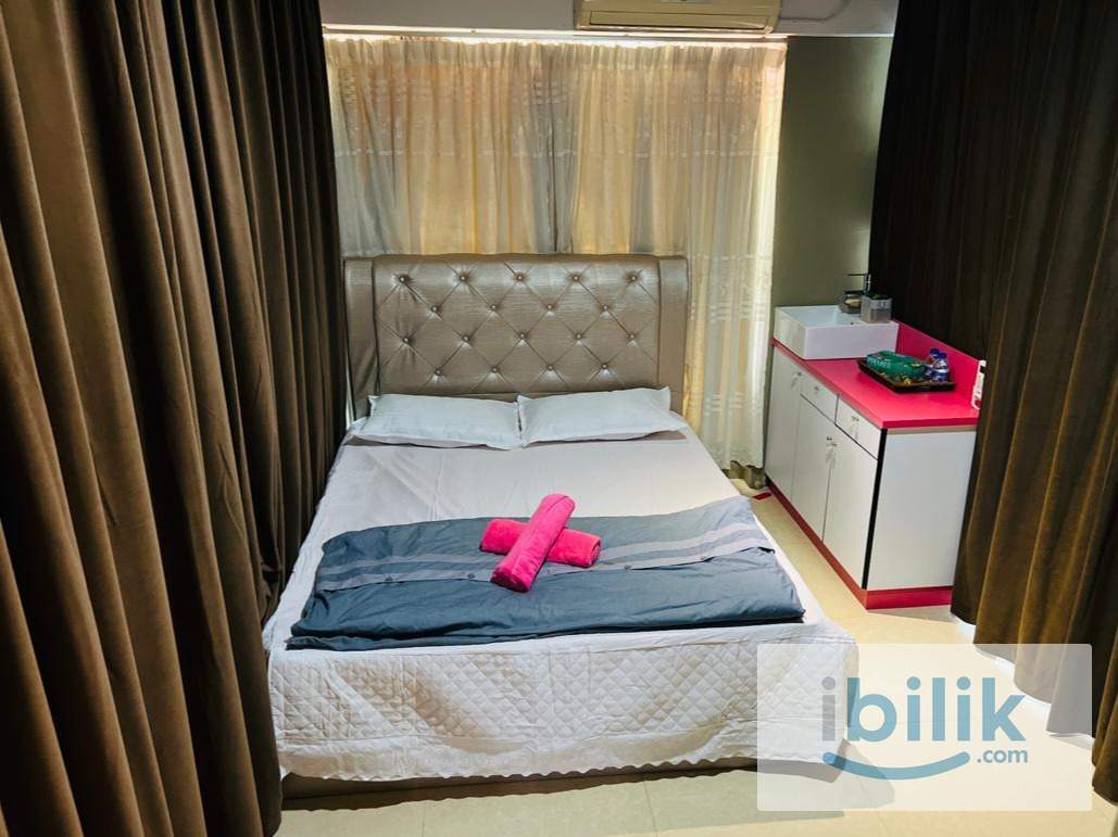Queen Room City Centre Kuala Terengganu | Near KTCC & HSNZ| Shared Bathroom | Aircond | Washer Dryer - Image 1