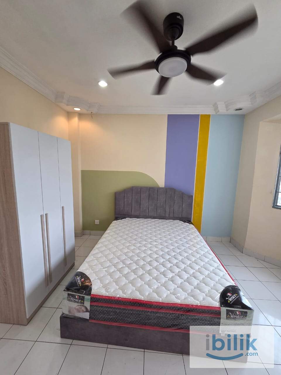 Medium Room - Image 3