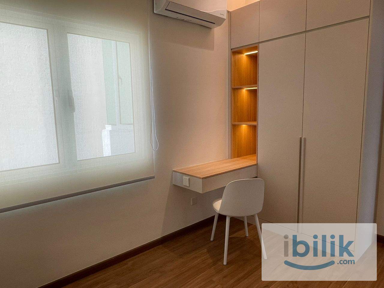 Middle Room at 121 Residence, Bandar Utama Kayu Ara Near LRT - Image 5