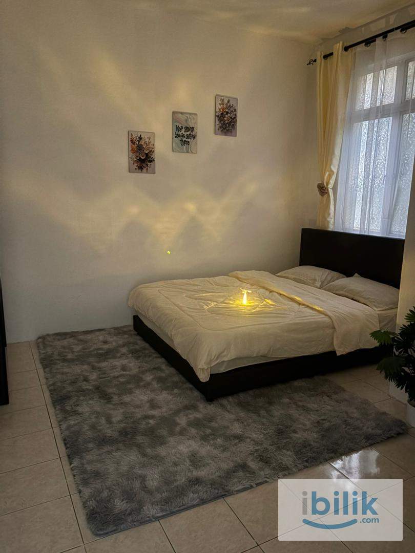 Master Bedroom with Attached Bathroom - Image 3