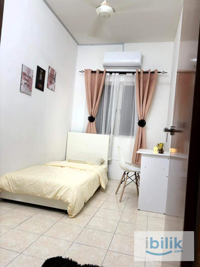 Premium Single Bedroom - Image 2