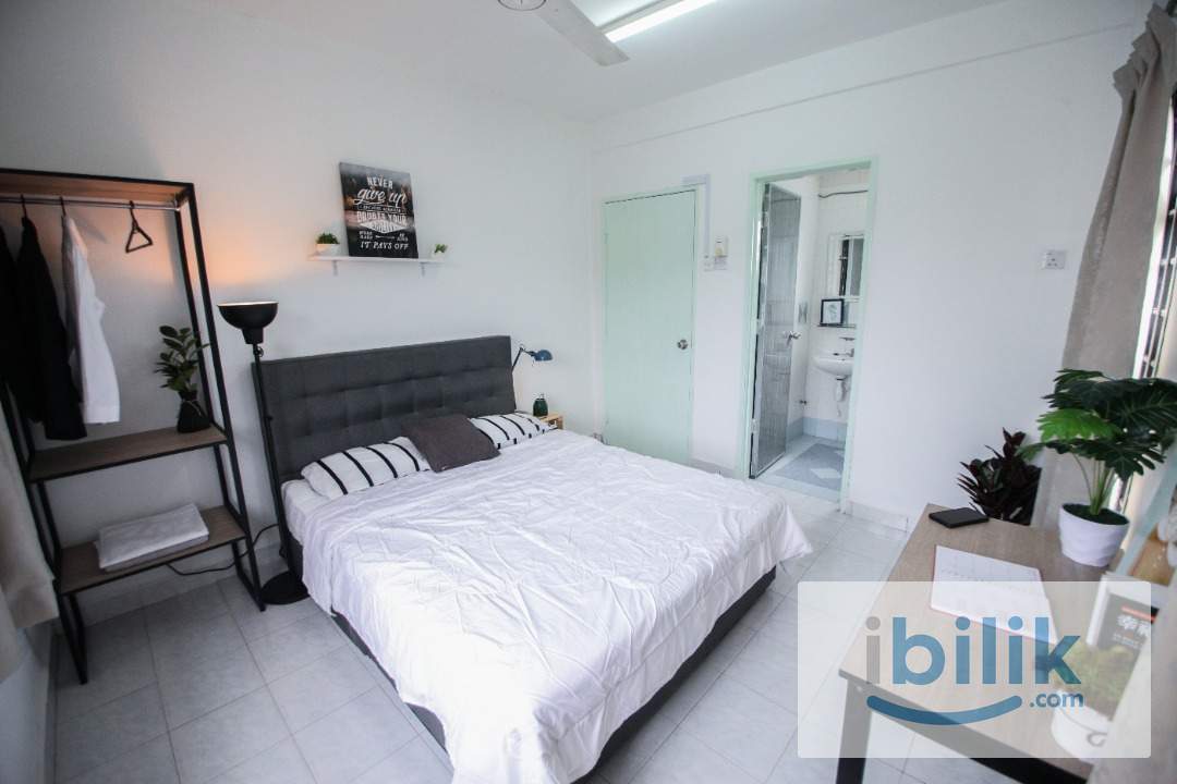 Promotion Price😍Include Utilities✅Middle Queenbedroom with windows and AC located in Salvia Apartment, Kota damansara - Image 5