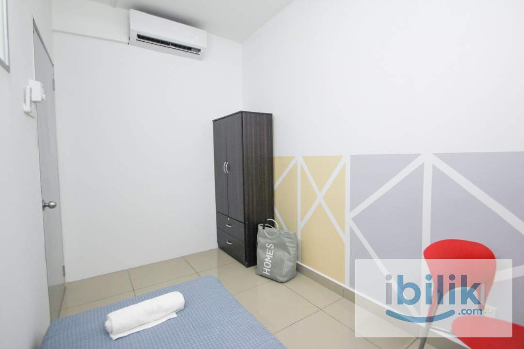 Promotion Price✅Beside SEGI UNI🏬Walking Distance to MRT🚆Single bedroom with fans only located in Casa residenza - Image 1