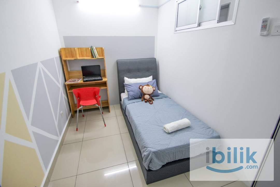 Promotion Price✅Beside SEGI UNI🏬Walking Distance to MRT🚆Single bedroom with fans only located in Casa residenza - Image 2