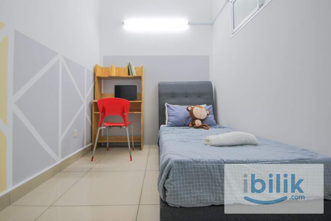 Promotion Price✅Beside SEGI UNI🏬Walking Distance to MRT🚆Single bedroom with fans only located in Casa residenza - Image 5