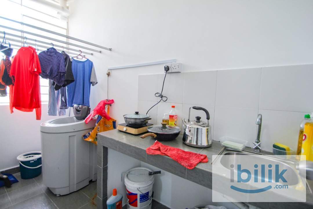 Promotion Price✅Beside SEGI UNI🏬Walking Distance to MRT🚆Single bedroom with fans only located in Casa residenza - Image 9