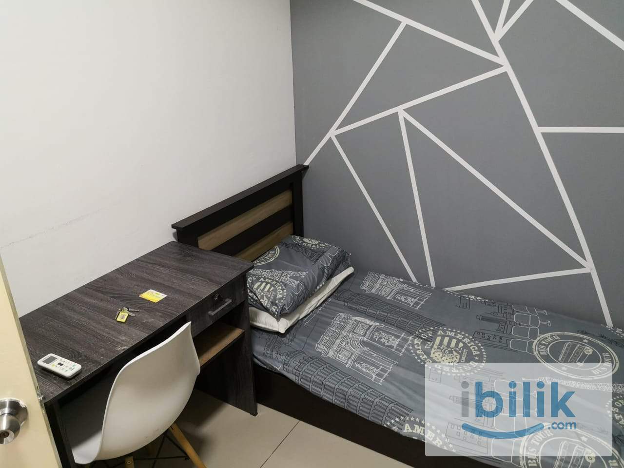 Fully Furnished✅Include Utilities✅Single bedroom with windows and AC located in Pacific Place, Ara damansara - Image 4