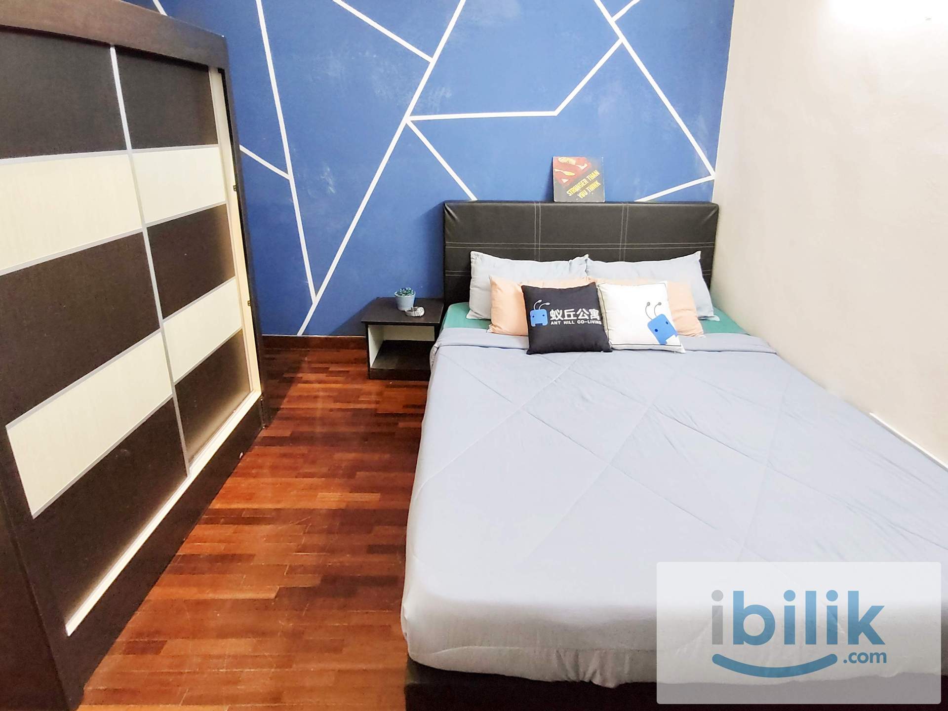 Promotion Price✅Including Parking🚗Middle Queenbedrooom with windows and AC Located in Subang Bestari - Image 2