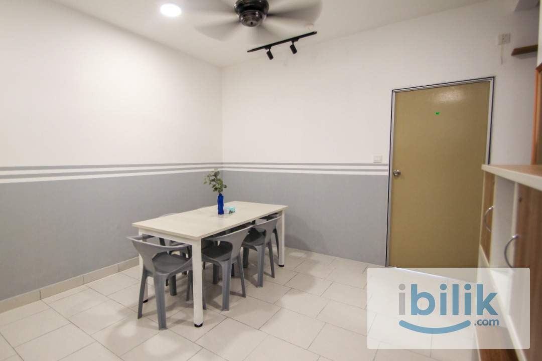 Promotion Price‼️Include Utilities✅Middle Queenbedroom with windows and AC located in Astetica Residence - Image 6