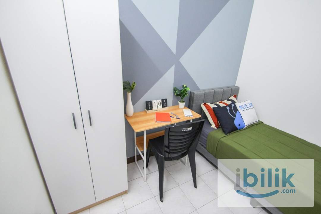 Promotion Price Now‼️Walking distance to LRT🚆Single bedroom with AC located in Puchong Prima  - Image 3