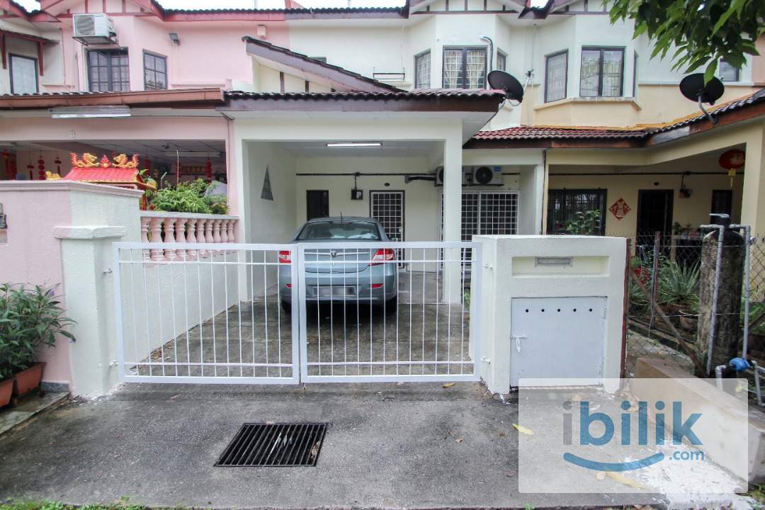 Including Car Park🚗Master Kingbedroom with private bathroom and windows / AC located in Puchong Prima - Image 7