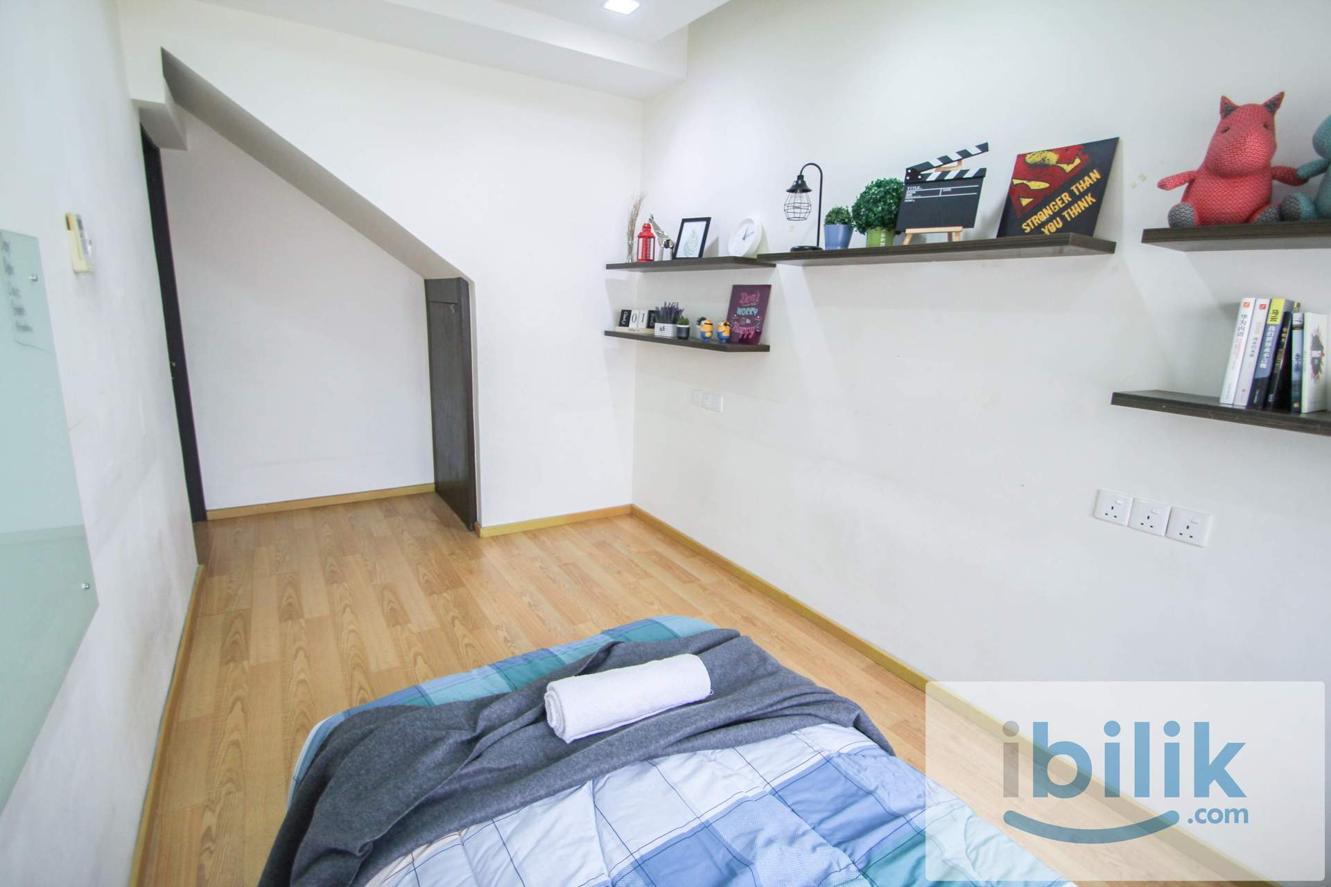 Fully Furnished✅Single bedroom with windows and AC located in East Lake Residence - Image 2