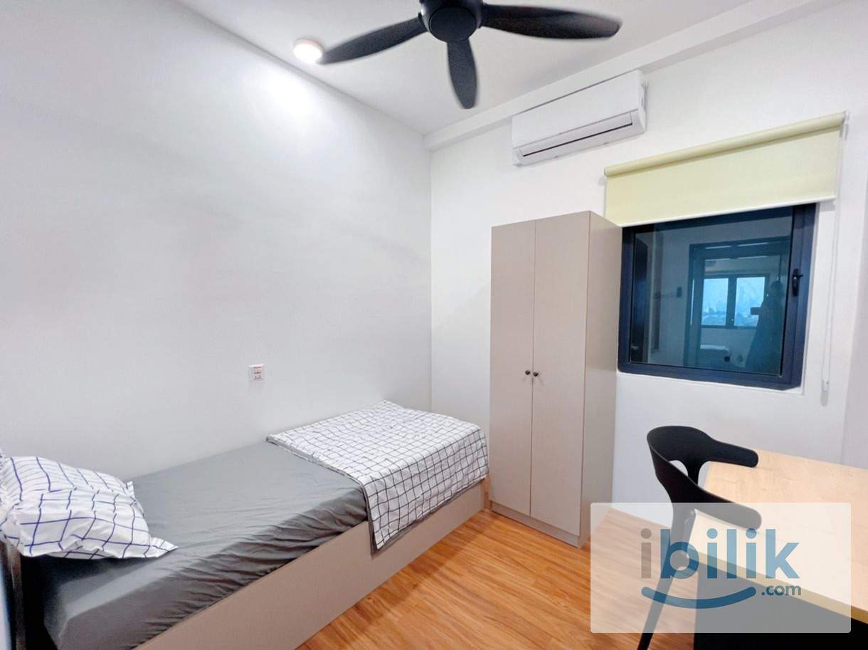 Small Room UCSI 2 female unit - Image 1