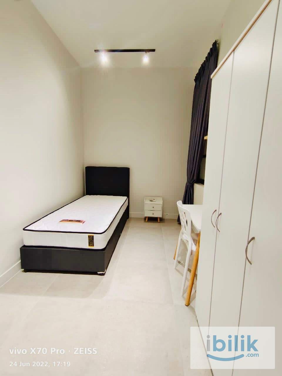 Union Suites Room For Rent At Bandar Sunway - Image 2