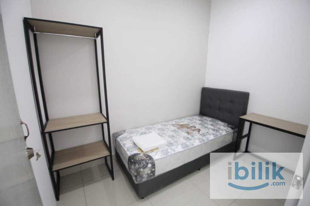 5 MINIT 🚶‍♂️MRT 🚄 Single Room No AC@ CASA RESIDENZA KOTA DAMANSARA SEGi Uni ,Thomson Hospital - Image 1