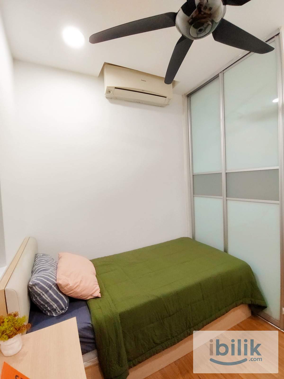 Single Room with Window AC&Celling Fanat Saville Residence Old Klang Road ,Mid Valley The Garden - Image 2