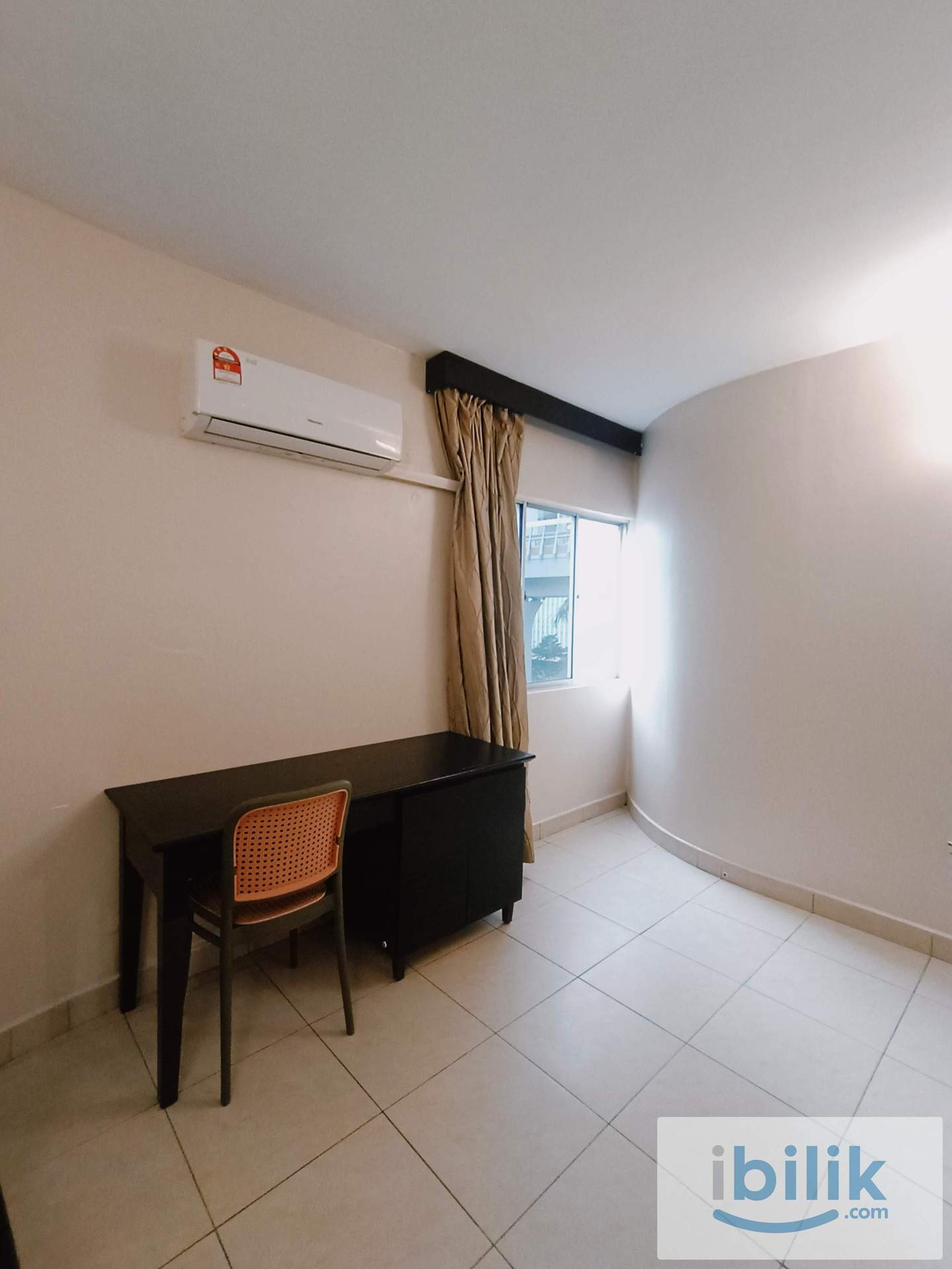 Hotel Concept • Bilik Sewa Toilet Sendiri 🚿 • Jalan Kaki Pergi CIQ - Image 8
