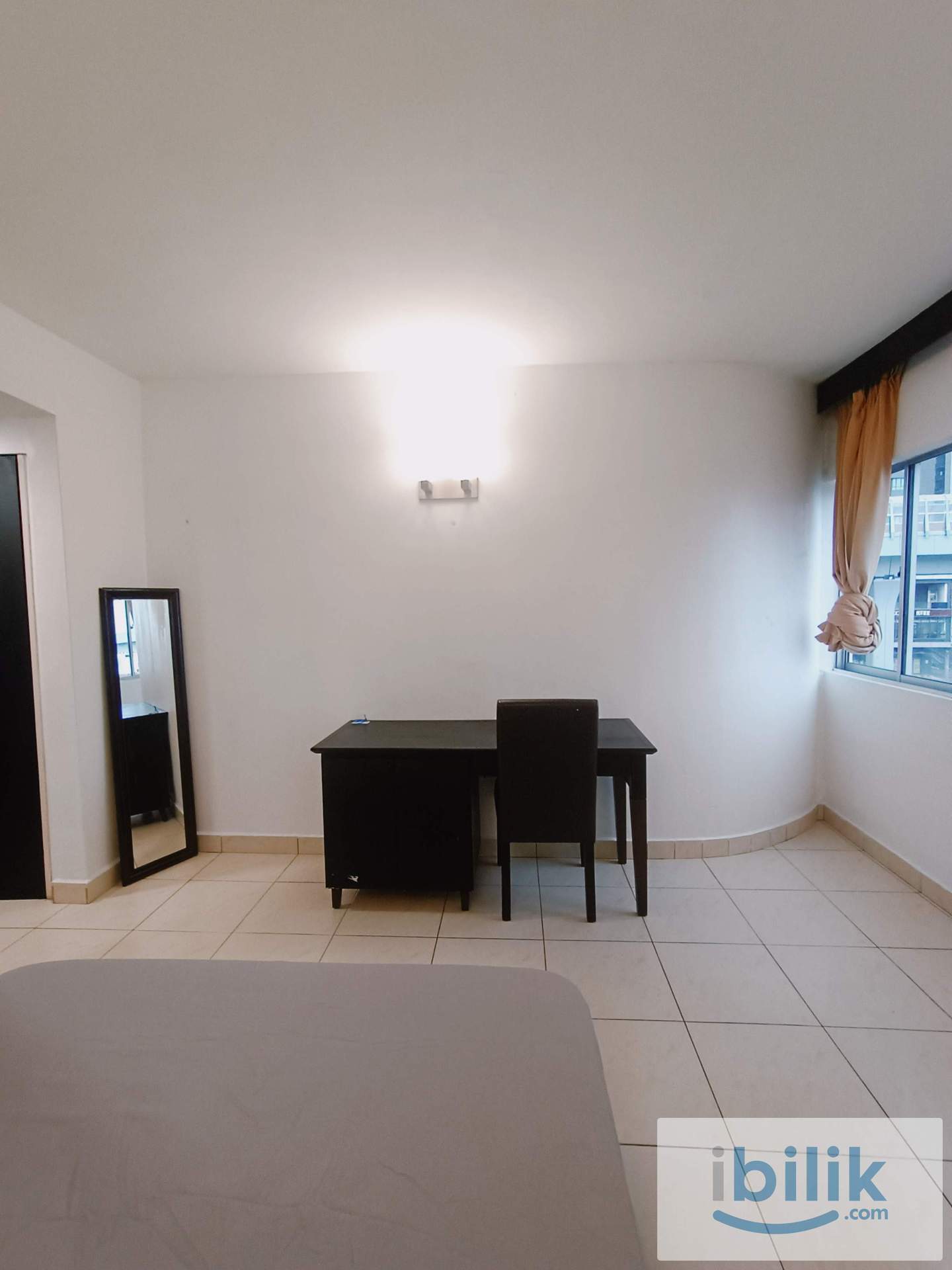 Bilik Sewa Konsep Hotel 🏨 Zero Deposit • 5 Minit jalan kaki ke CIQ • Terus Masuk - Image 8