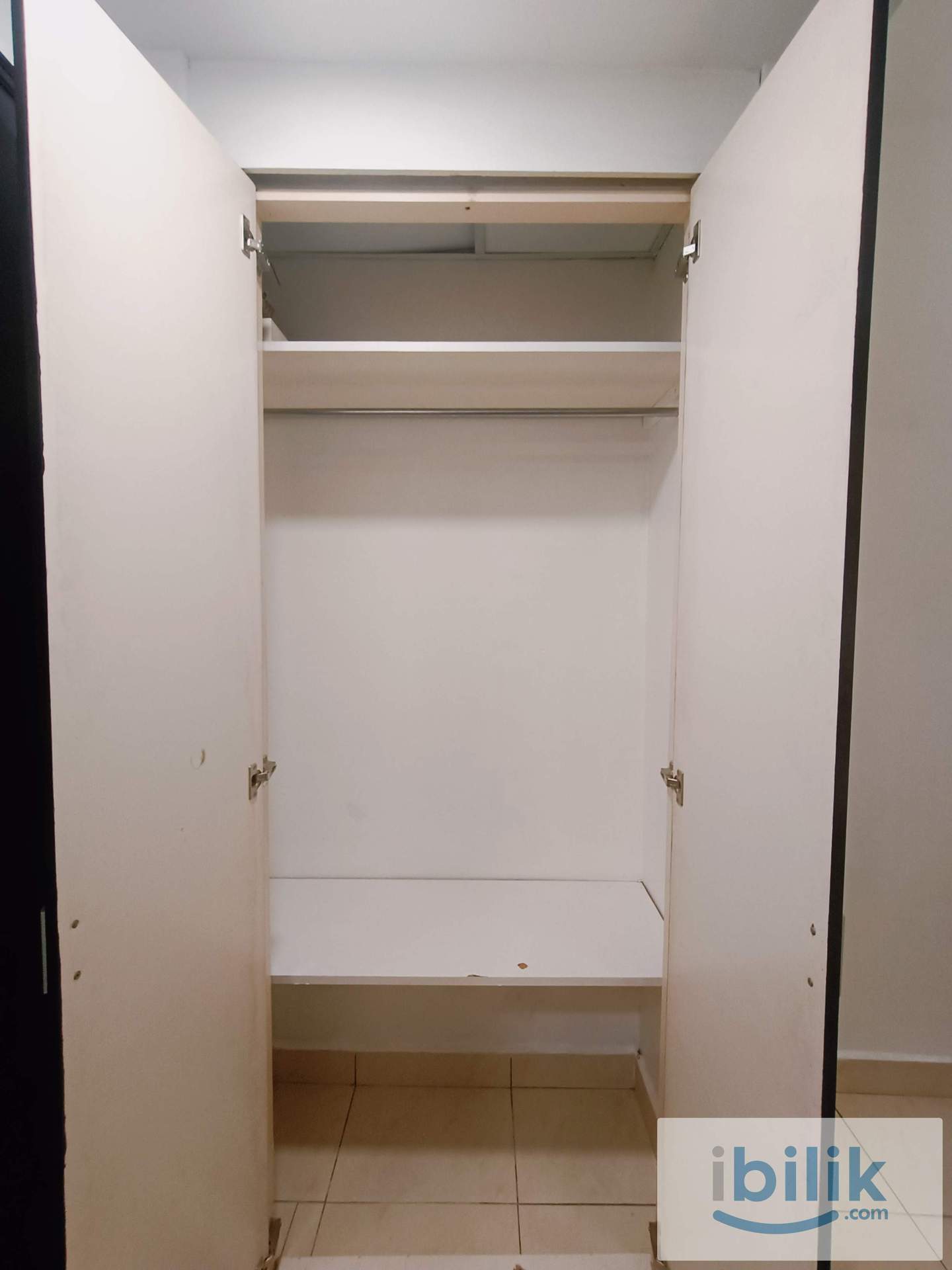 Bilik Sewa Konsep Hotel 🏨 Zero Deposit • 5 Minit jalan kaki ke CIQ • Terus Masuk - Image 10