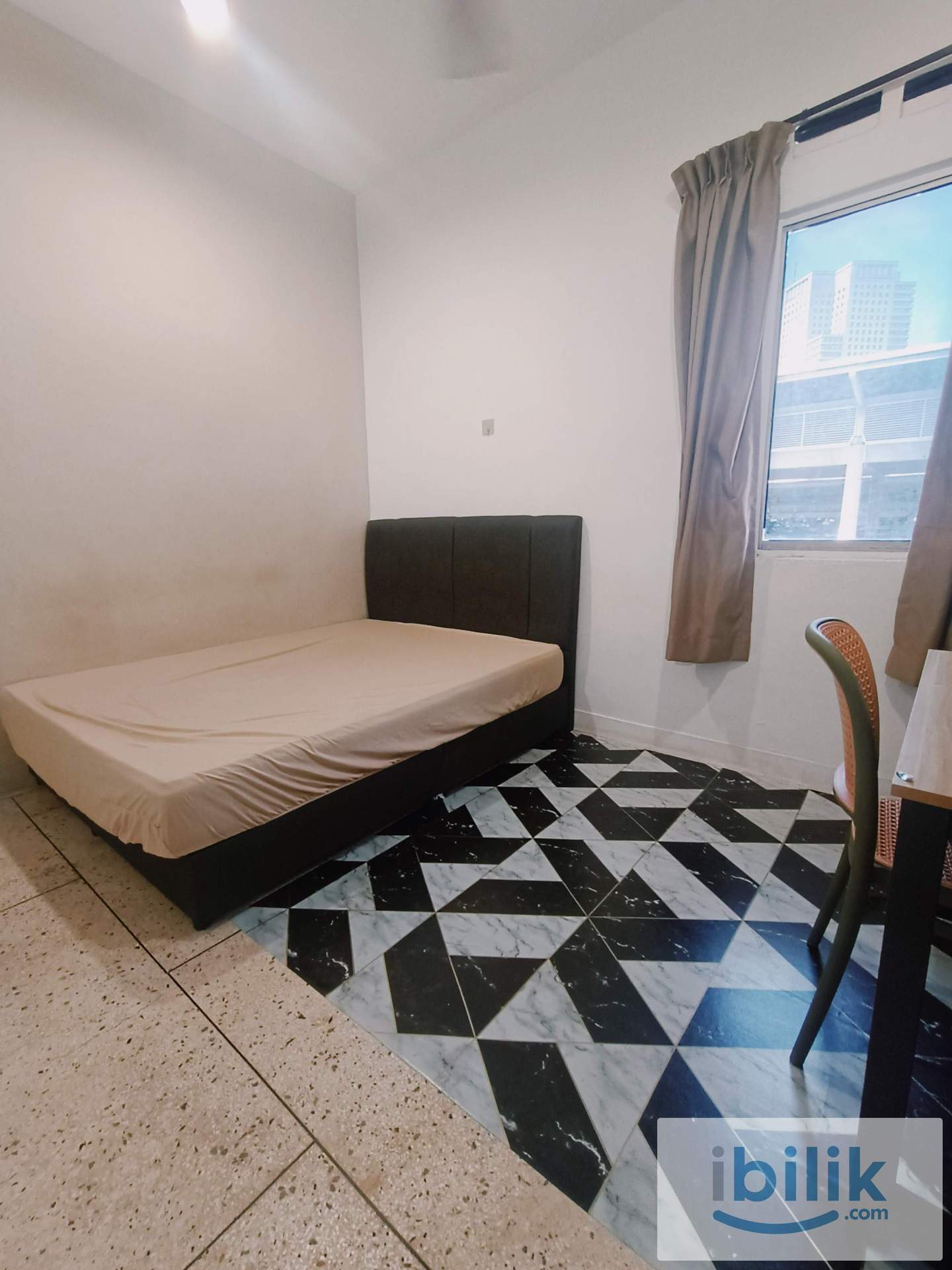 💥 Bilik Sewa Konsep Hostel | Low Deposit + Promo Available 🚿 Walking Distance to CIQ - Image 1